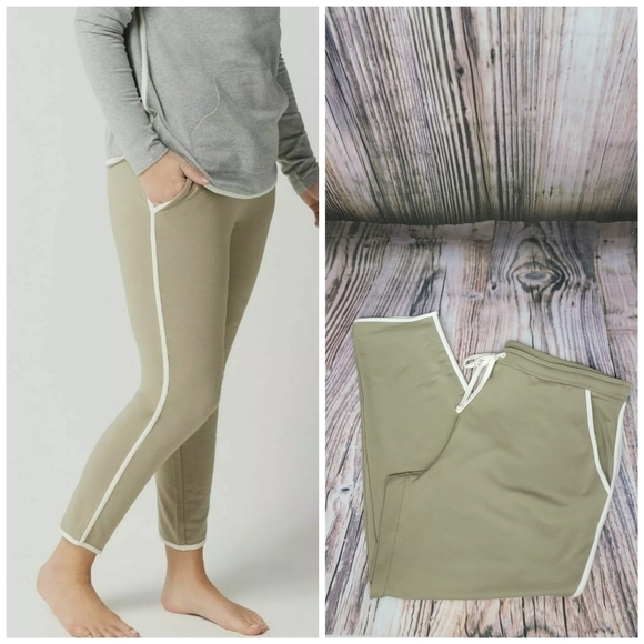 AnyBody Pants - Anybody French Terry Crop Pocket Tie Waist Pants